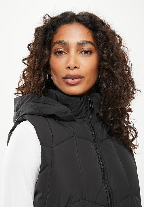 Stella Morgan - Zip front hooded longline gilet - black