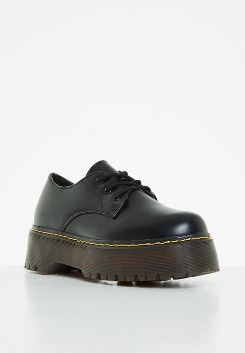 Superbalist - Tinley brogue - black