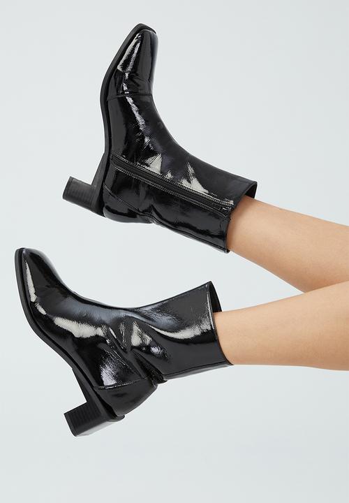Cotton On - Andie square toe boot - black patent 