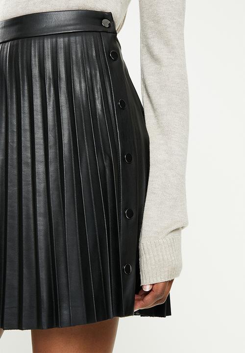 ONLY - Anea high waist faux leather plisse skirt - black