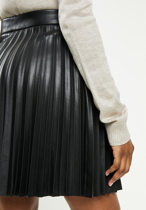 ONLY - Anea high waist faux leather plisse skirt - black