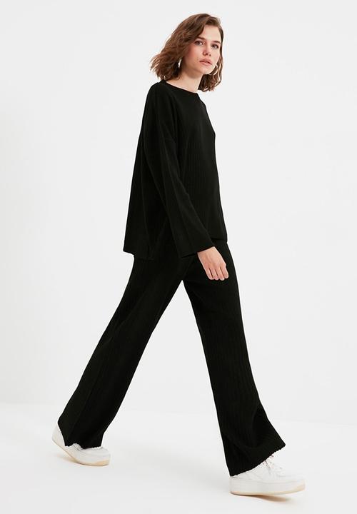 Trendyol - Loungewear set - black.