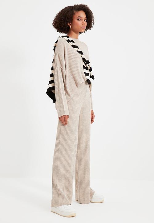 Trendyol - Loungewear set - stone