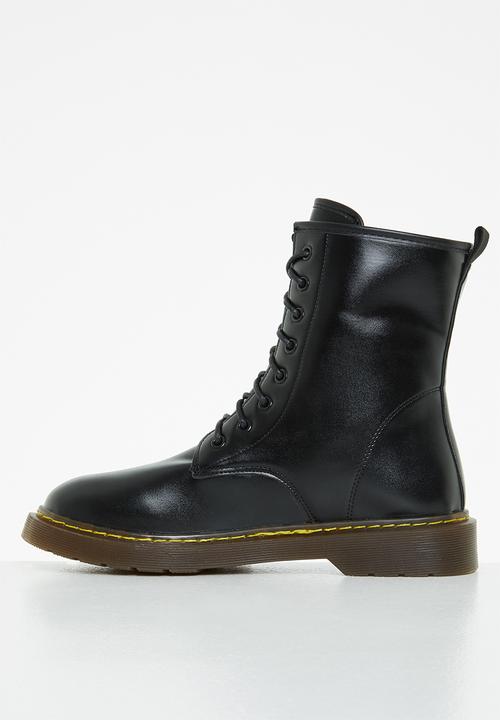 Rock & Co - Krush 1 lace up ankle boot - black