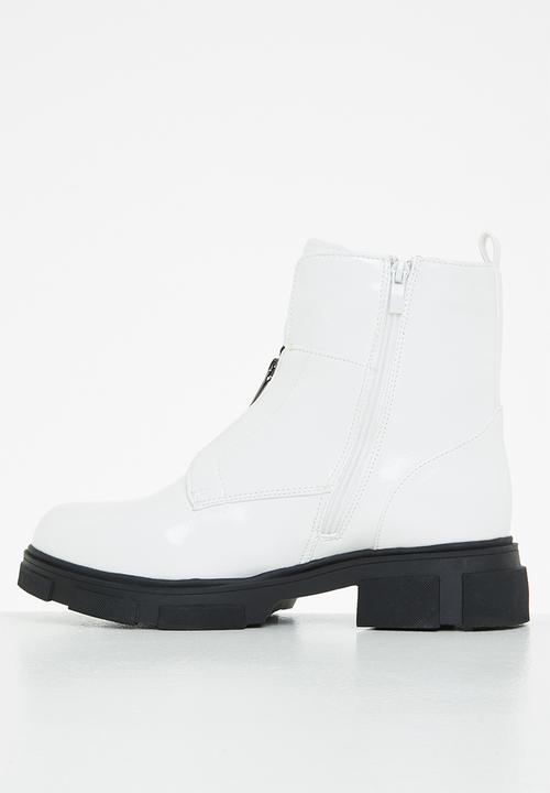Rock & Co - Zeppelin 1 zip front ankle boot - white