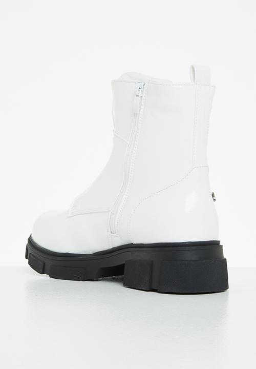Rock & Co - Zeppelin 1 zip front ankle boot - white