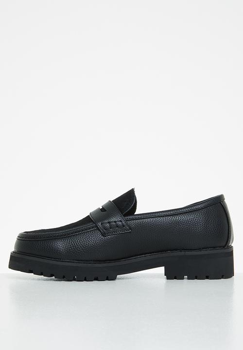 Jonathan D - J penny moc pony - black pony