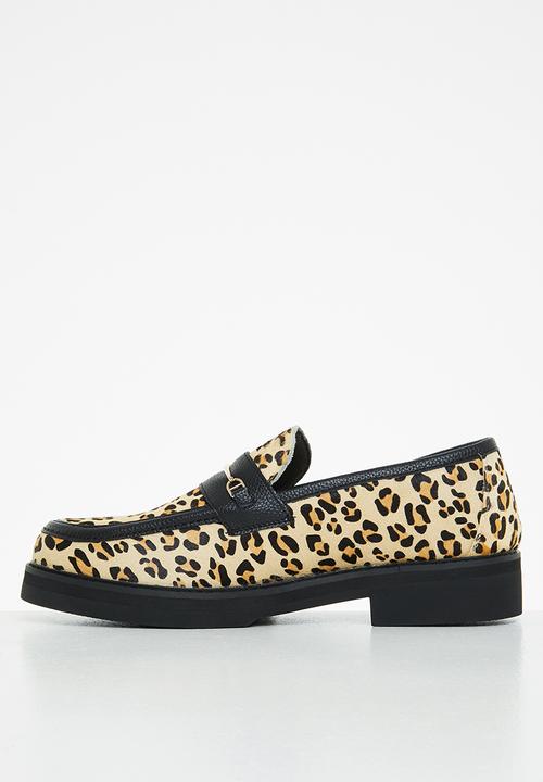 Jonathan D - J winston - leopard