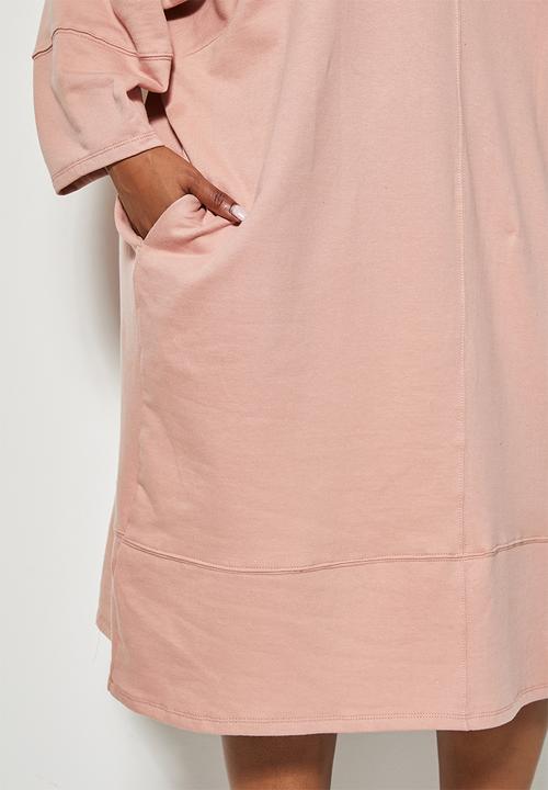 Superbalist - Turtle neck cocoon sweat dress - blush