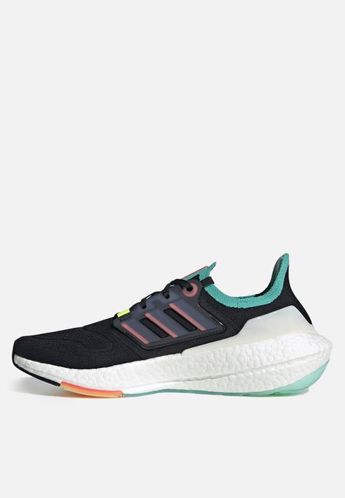 adidas Performance - Ultraboost 22 - core black/turbo/mint rush