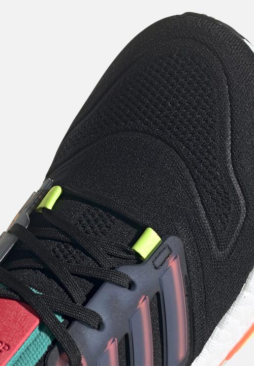 adidas Performance - Ultraboost 22 - core black/turbo/mint rush