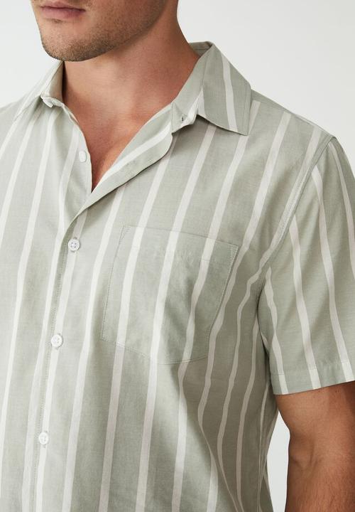 Cotton On - Vacay short sleeve shirt - faded mint bold stripe
