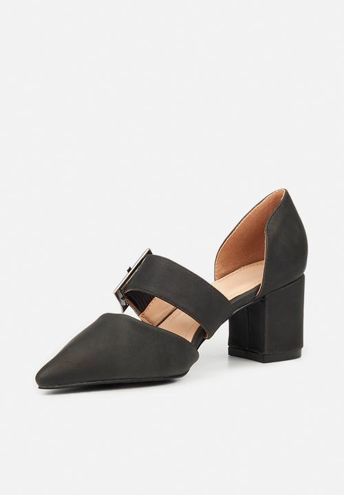 Butterfly Feet - Ruth big buckle heel - black
