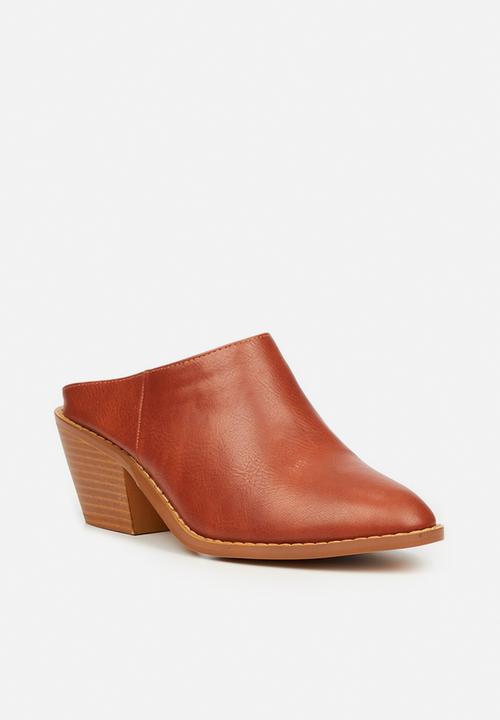 Butterfly Feet - Saddle mule heel - tan