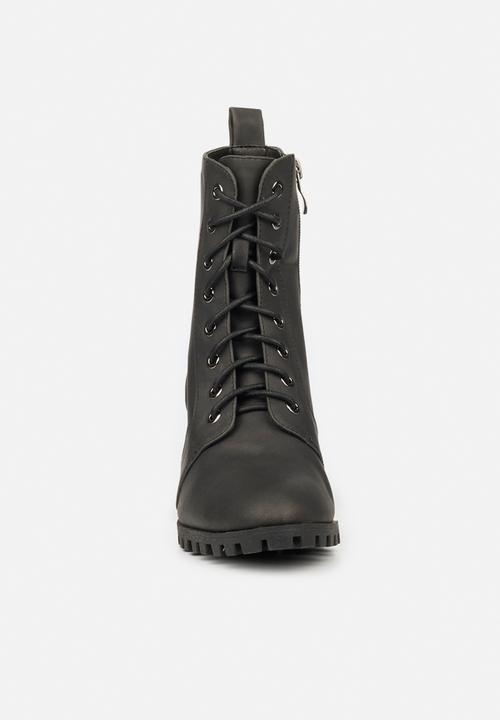 Butterfly Feet - Tallie lace up ankle boot - black