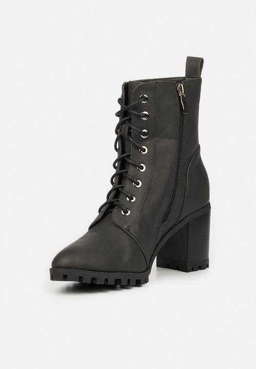 Butterfly Feet - Tallie lace up ankle boot - black