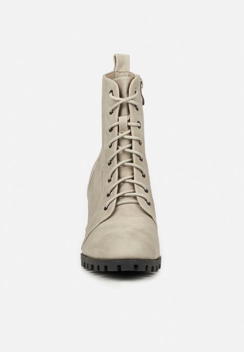 Butterfly Feet - Tallie lace up ankle boot - grey