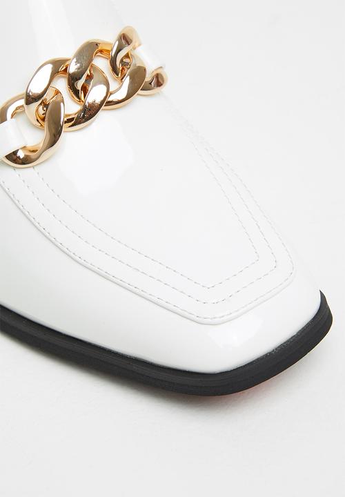 Glamorous - Chain block heel loafer - white