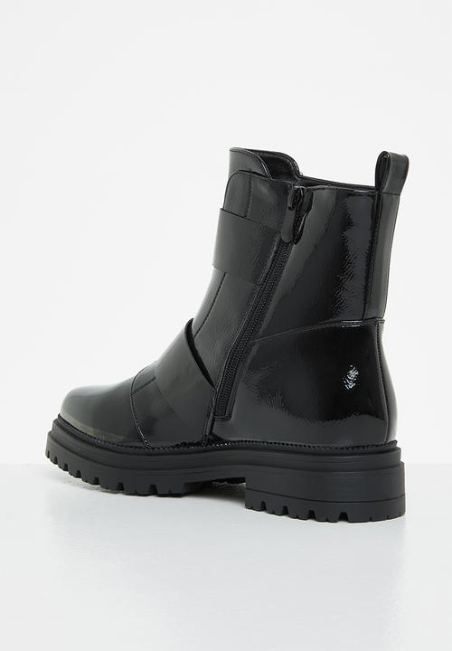 Plum - Delight buckle ankle boot - black
