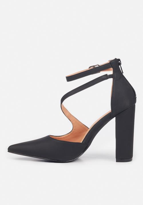 Miss Black - Criss2 ankle strap heel - black
