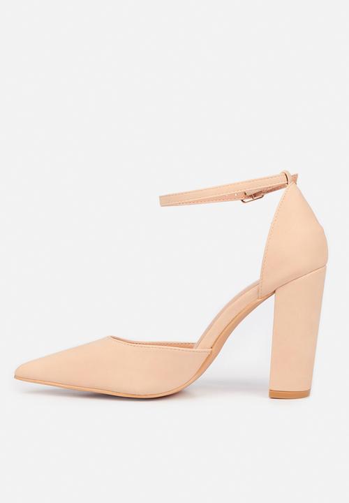Miss Black - Criss3 ankle strap heel - neutral