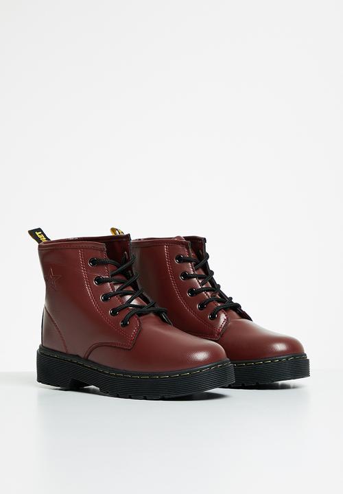 SOVIET - K zoe - oxblood