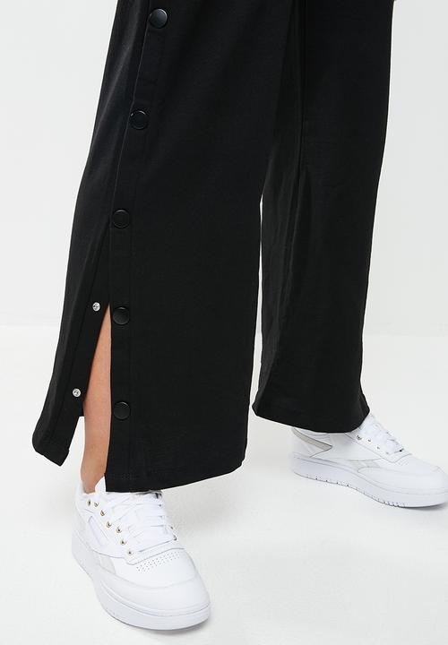 Trendyol - Snap detailed wideleg slim knitted sweatpants  - black