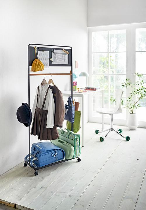Yamazaki - Tower kids clothes rail - black