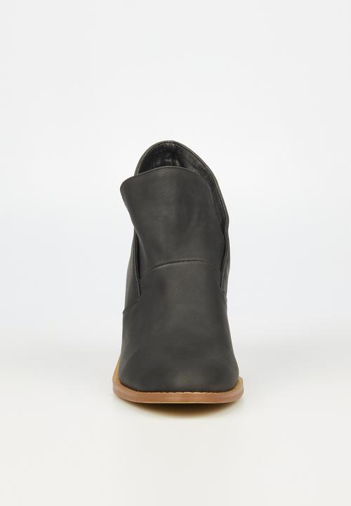 Butterfly Feet - Saddle 3 ankle boot - black