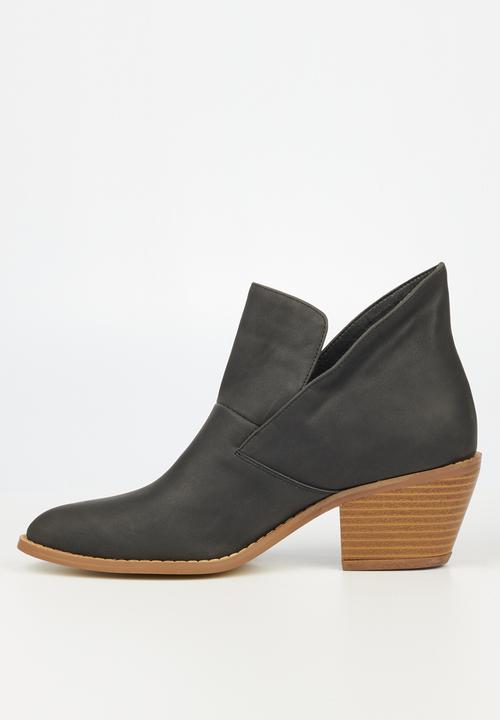 Butterfly Feet - Saddle 3 ankle boot - black