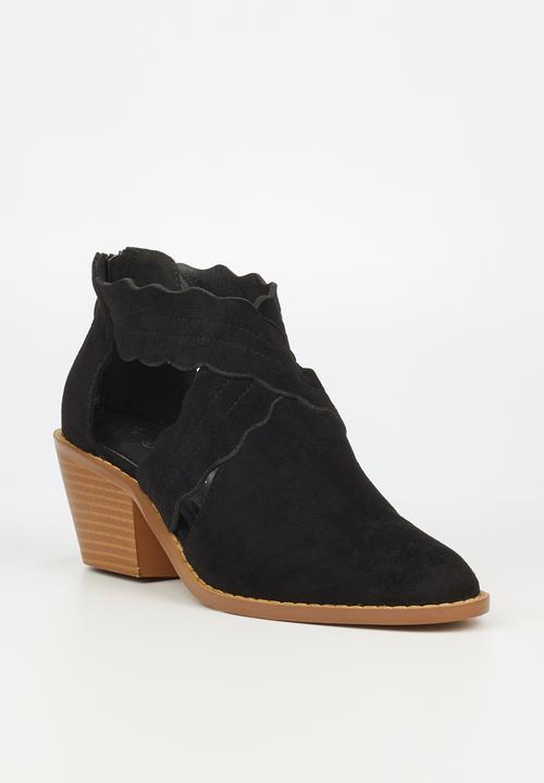 Butterfly Feet - Saddle 4 ankle boot - black