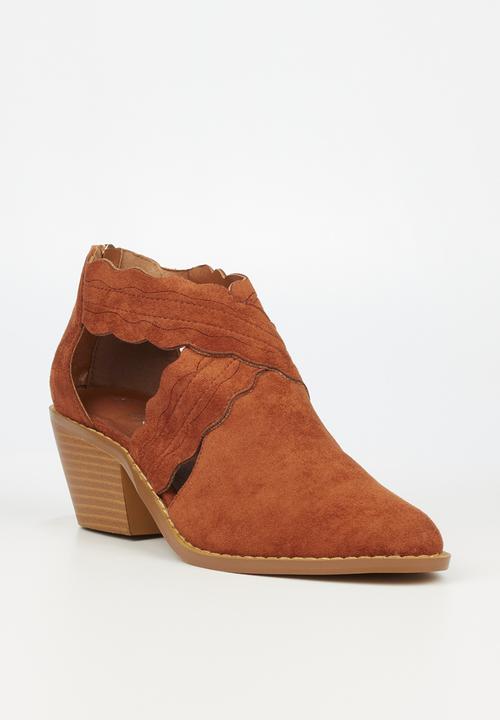 Butterfly Feet - Saddle 4 ankle boot - tan