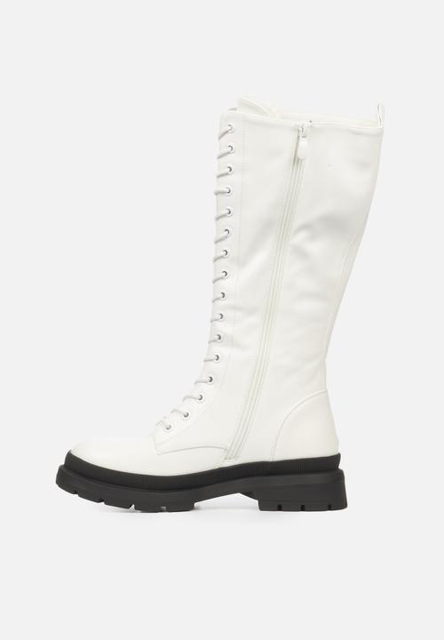 Rock & Co - Police 1 lace up knee high boot - white