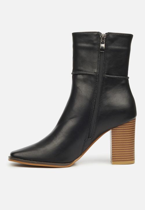 Miss Black - Ria1 mid calf boot - black