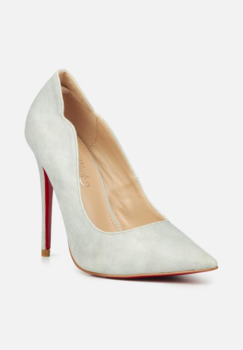 Miss Black - Lou9 court heel - grey