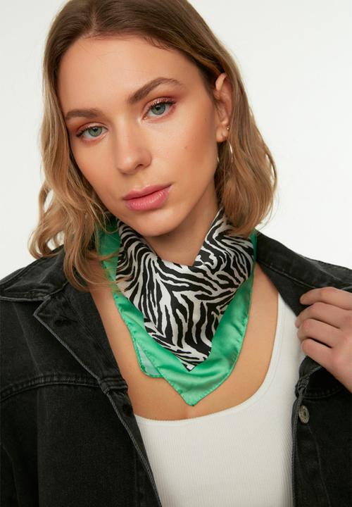 Trendyol - Zebra print scarf - multi