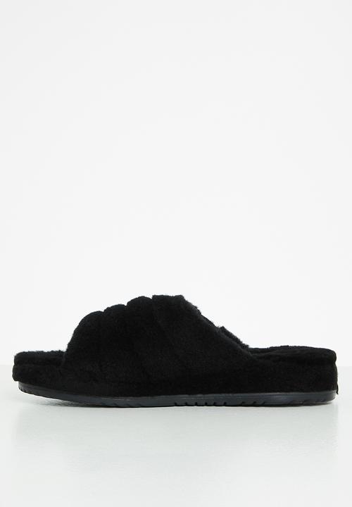 UGG® - Fluff you - black