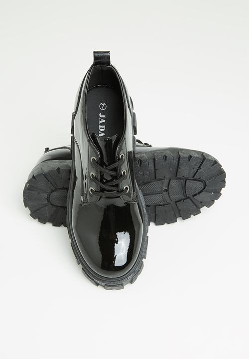 Jada - Lug sole derby - black