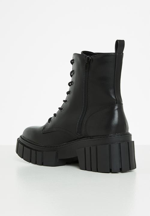 Madden Girl - Philly lace up boot - black 