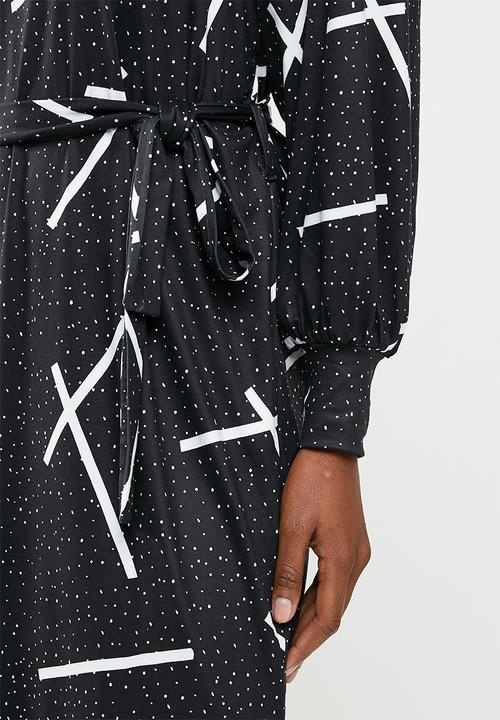 Me&B - Digital printed brushed knit dress - black & white