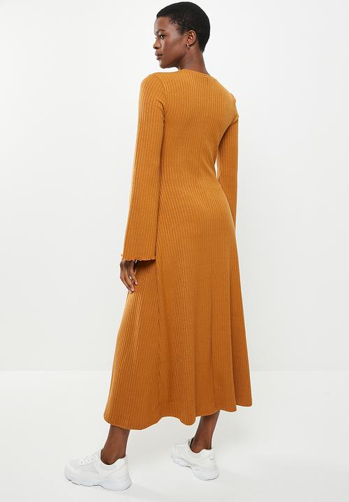 Me&B - Ribbed long sleeve maxi dress - tan