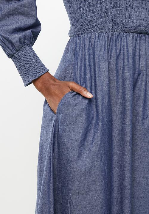 Me&B - Fully shirring bodice lightweight maxi denim dress - blue