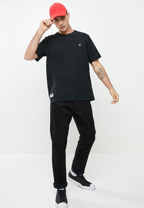 Superdry. - Superdry code essential tee - black