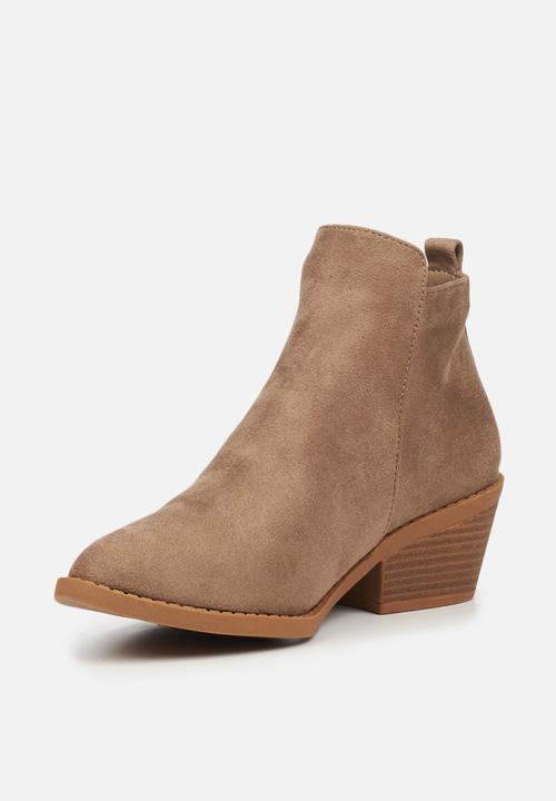 Butterfly Feet - Coraline 2 ankle boot - taupe