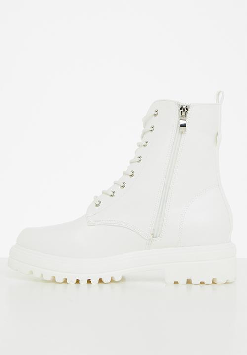Madison® - Sade chunky lace up boot - white