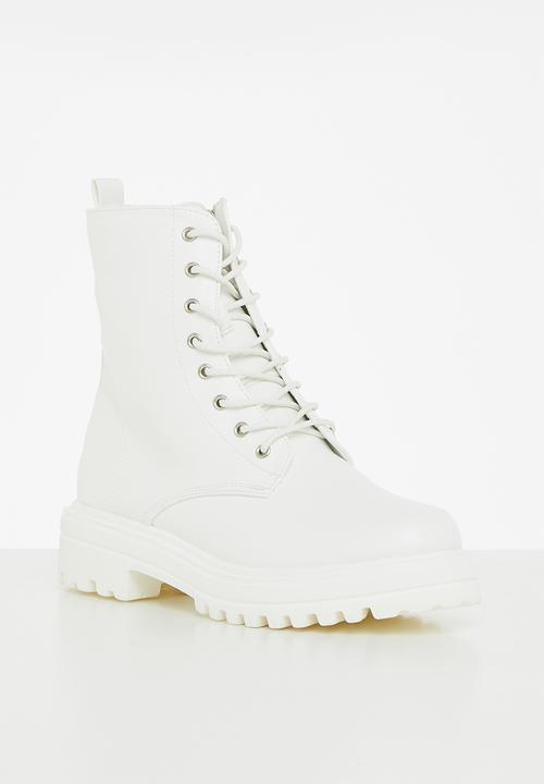 Madison® - Sade chunky lace up boot - white