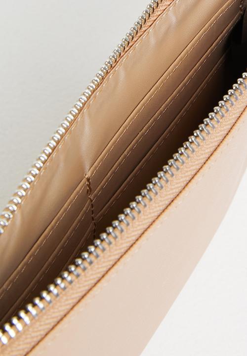 GUESS - Tempe slg wristlet - sand