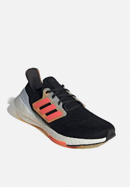 adidas Performance - Ultraboost 22 - core black/turbo/flash orange