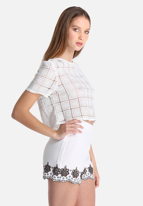 Glamorous - Square Crochet Crop