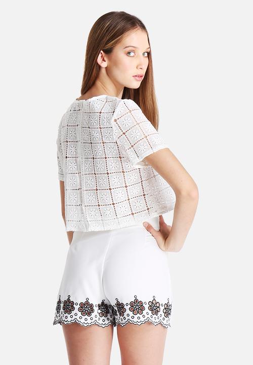 Glamorous - Square Crochet Crop